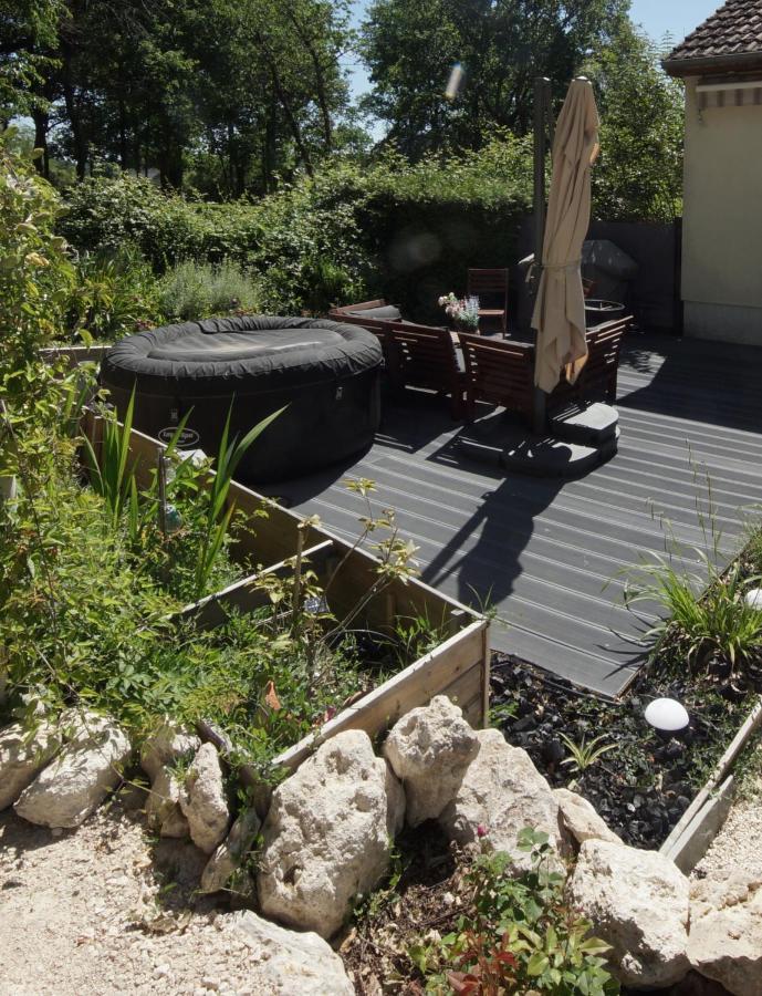 Cottage-Gite & Jacuzzi - Chez Flo & Marc Chouzy-sur-Cisse Exterior photo